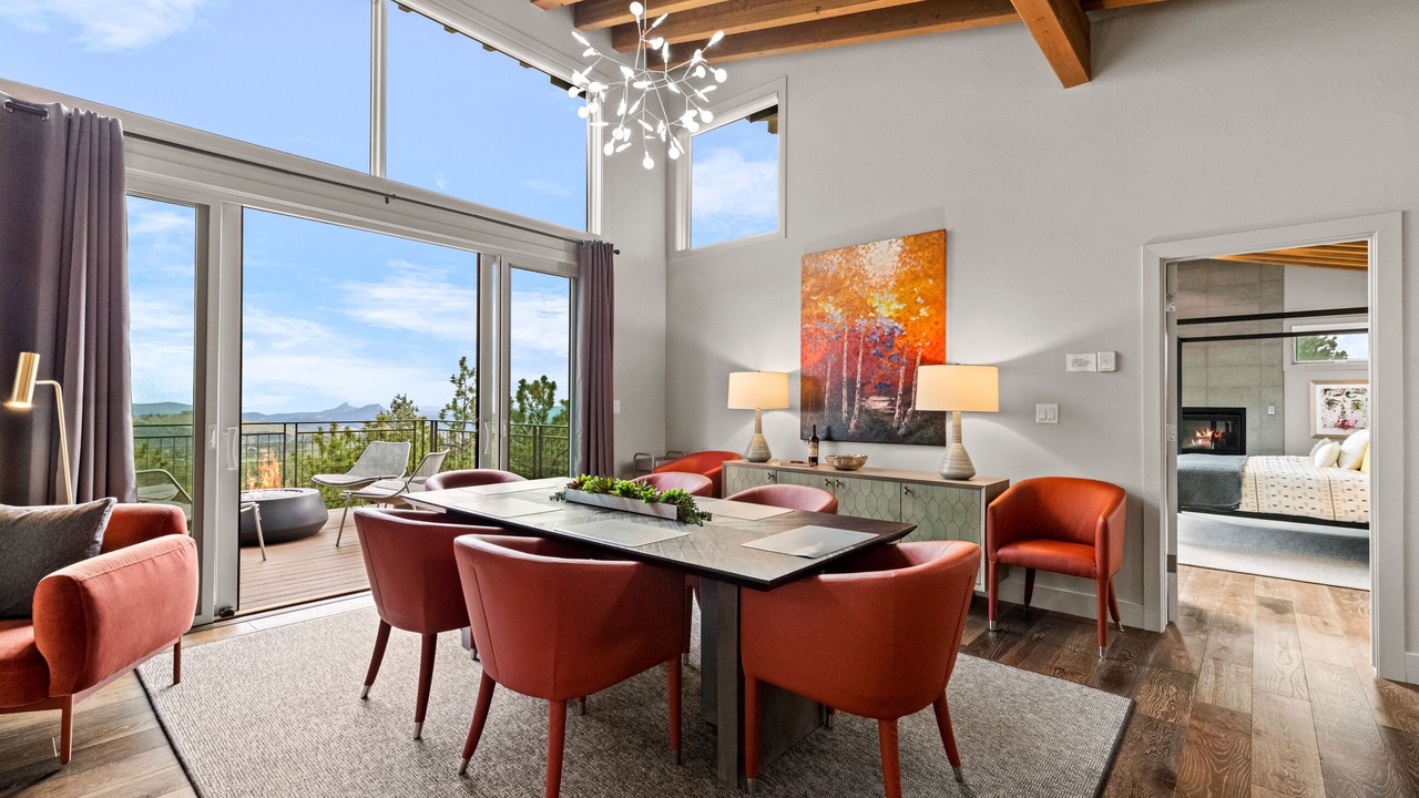 Photo of Livingroom in Bailey