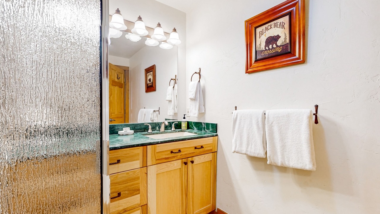 Photo of Bathroom in Highland Meadows