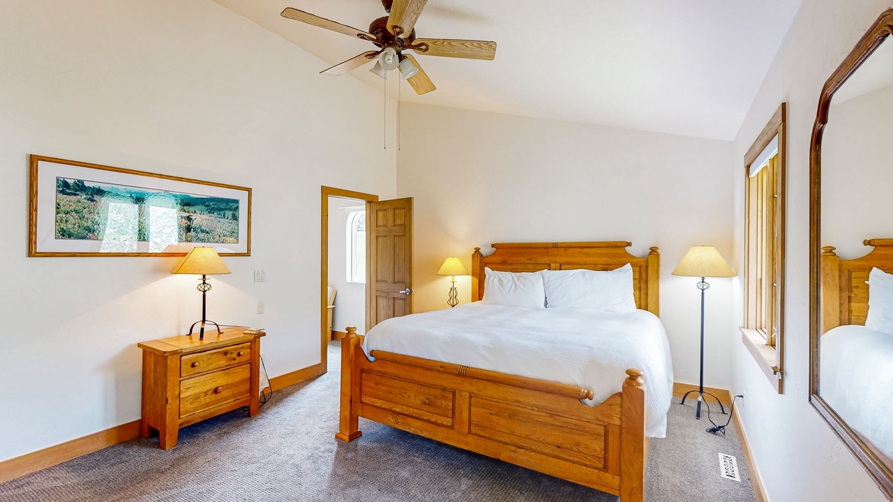 Photo of Bedroom in Highland Meadows