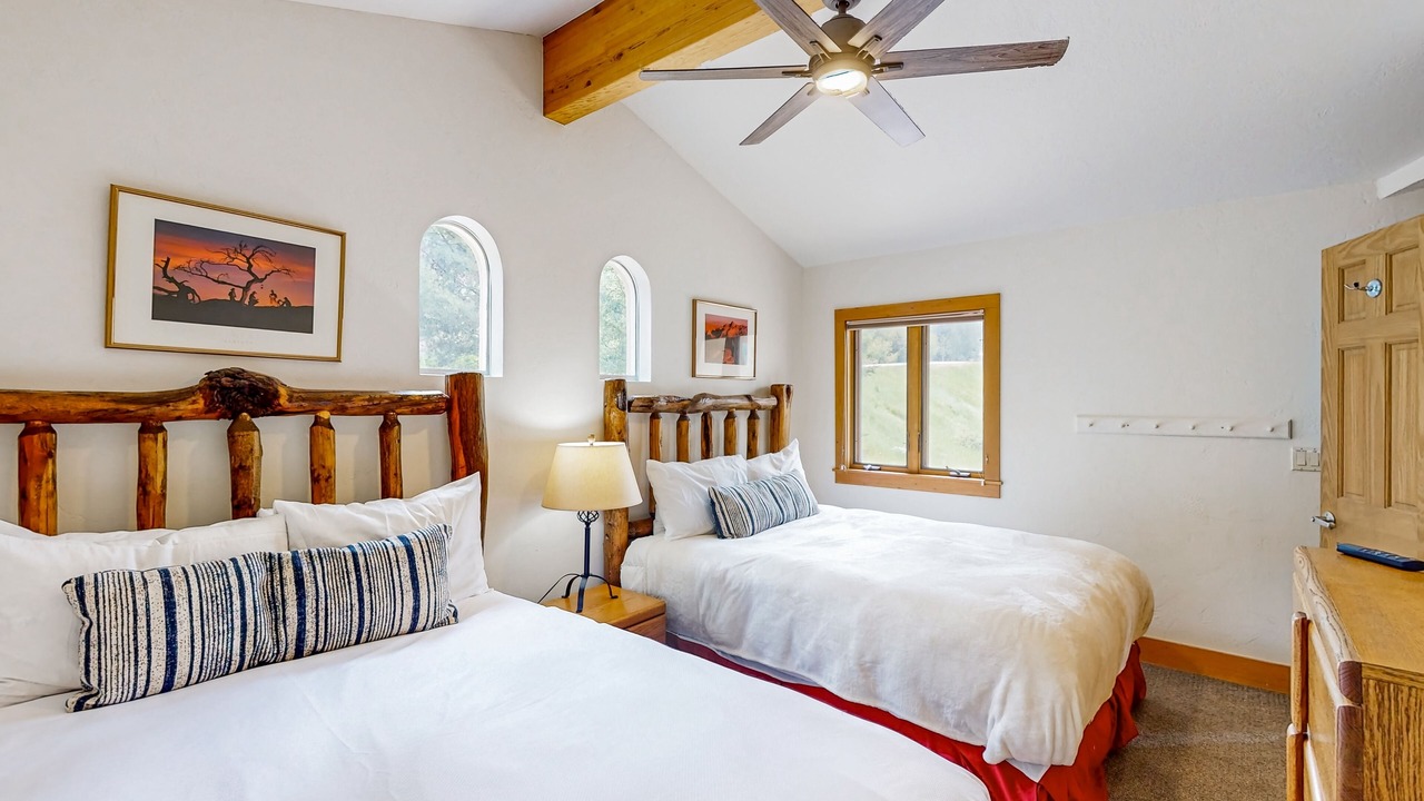 Photo of Bedroom in Highland Meadows