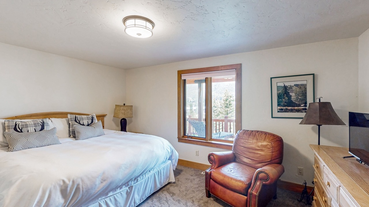 Photo of Bedroom in Highland Meadows