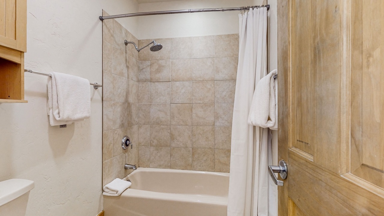 Photo of Bathroom in Highland Meadows