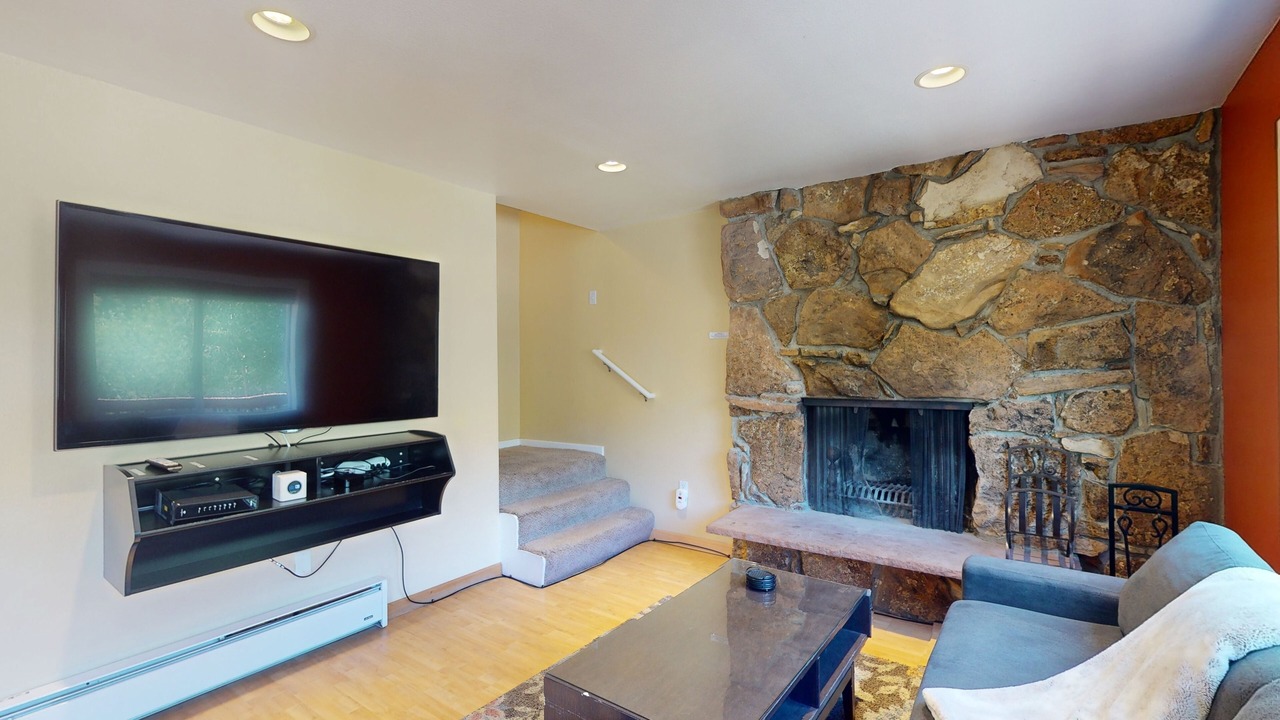Photo of Livingroom in Intermountain