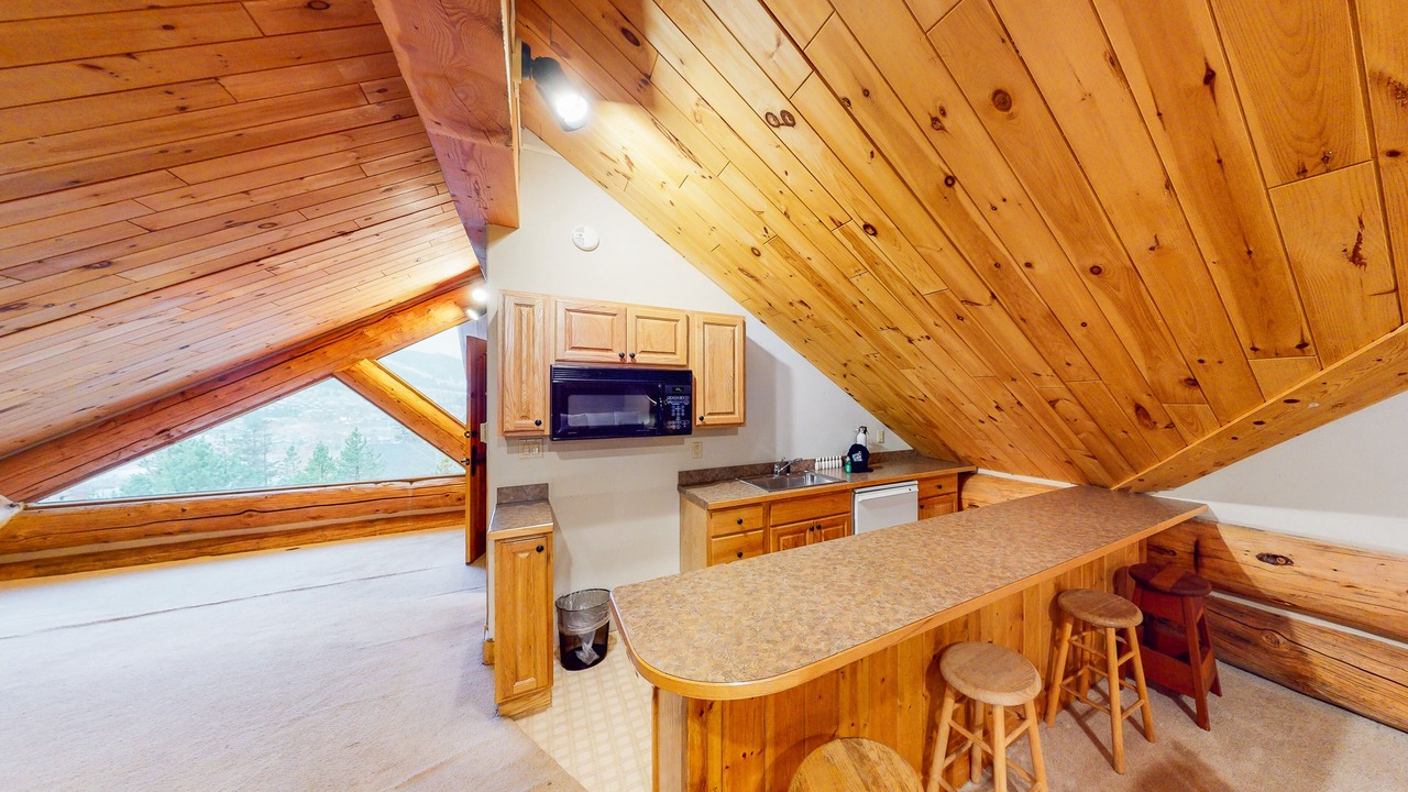 Photo of Kitchen in Summit Cove