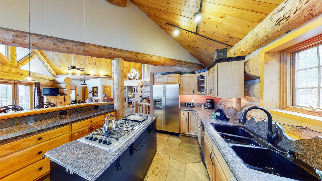 Photo of Kitchen in Summit Cove