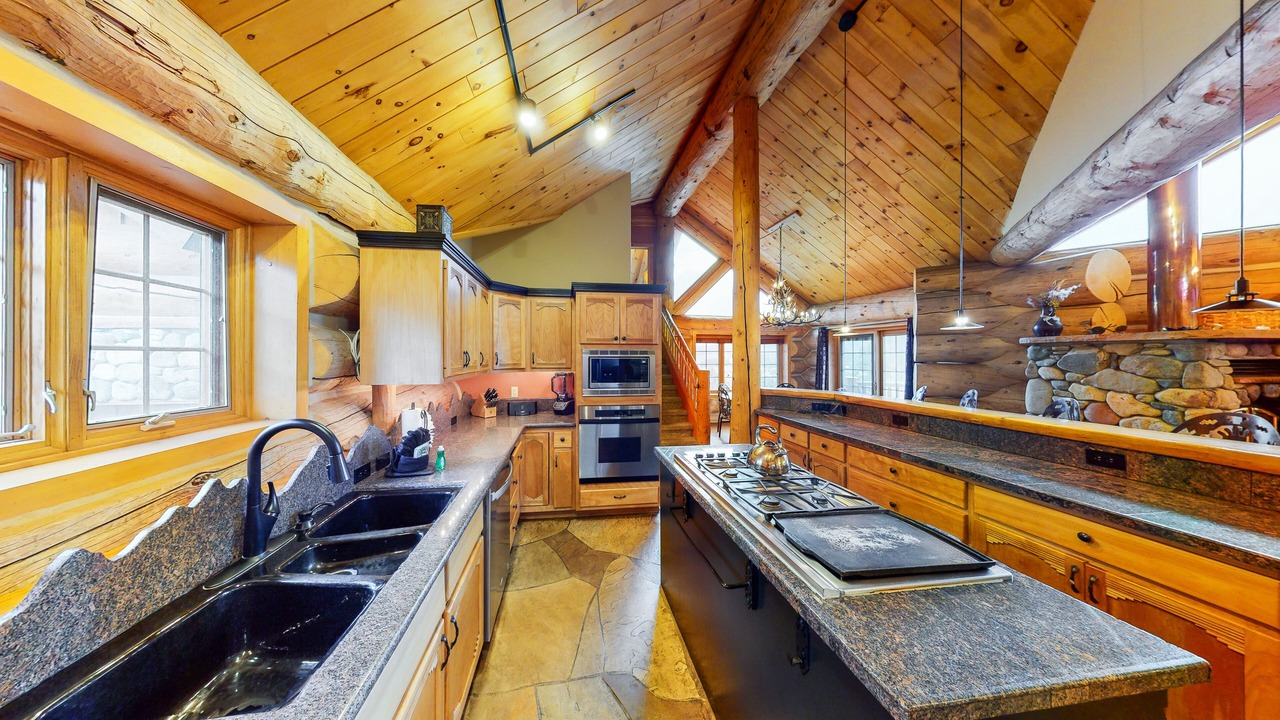 Photo of Kitchen in Summit Cove