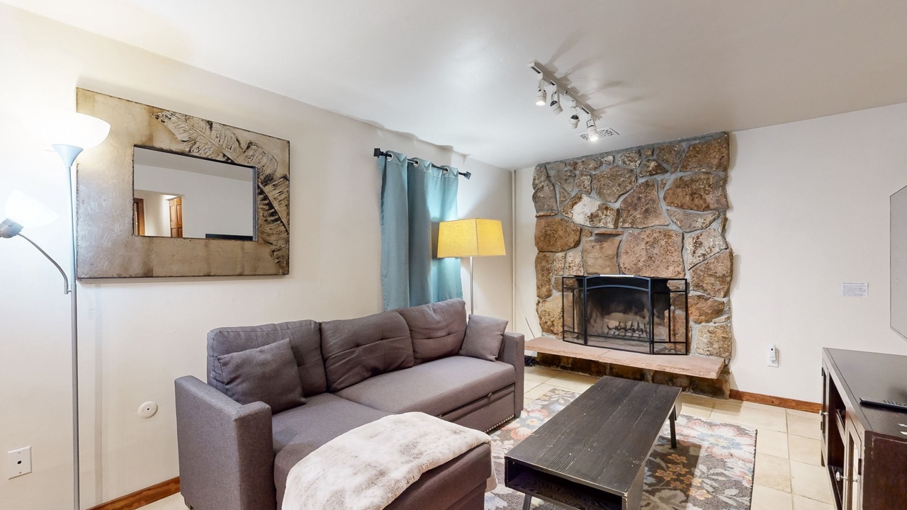 Photo of Livingroom in Intermountain