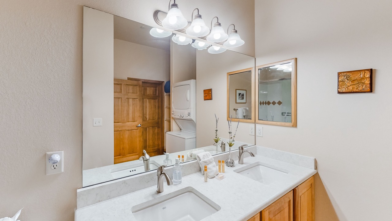 Photo of Bathroom in Willow Grove
