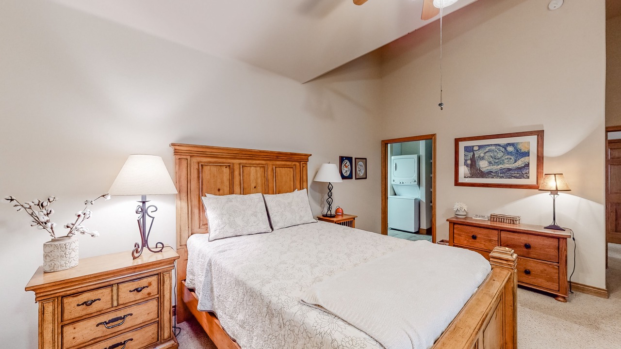 Photo of Bedroom in Willow Grove