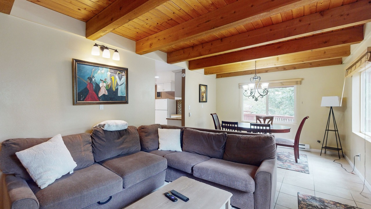 Photo of Livingroom in Intermountain