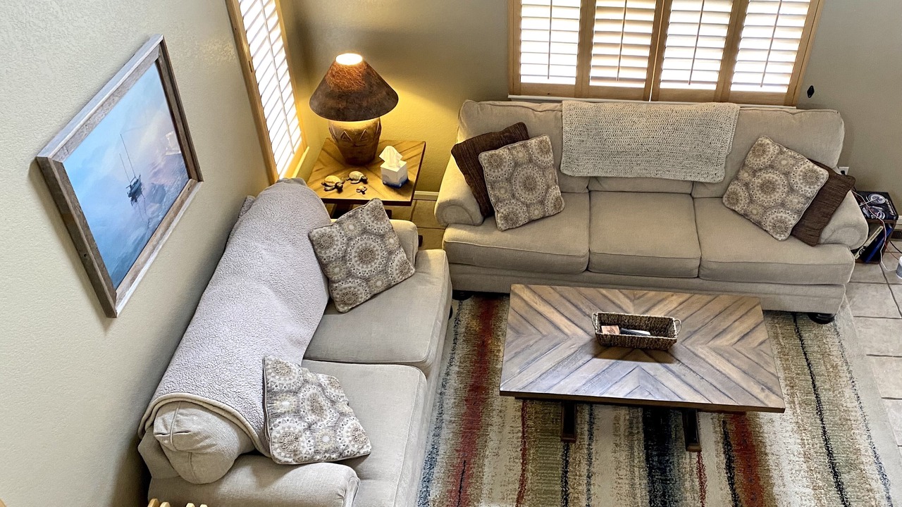 Photo of Livingroom in Chatfield Bluffs