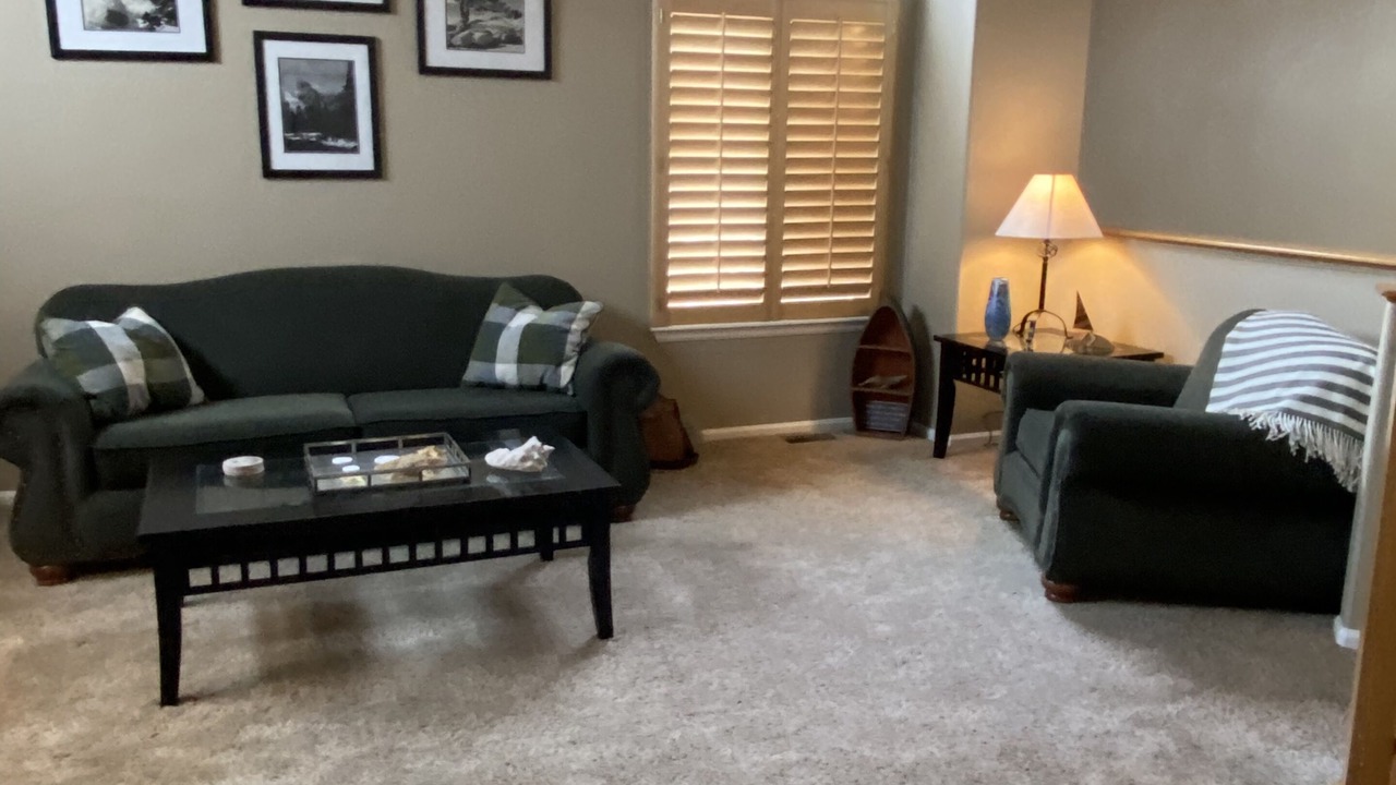 Photo of Livingroom in Chatfield Bluffs