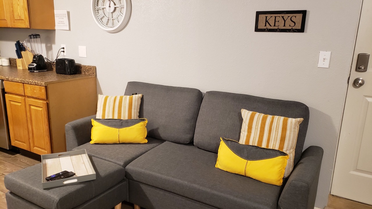 Photo of Livingroom in Lakewood