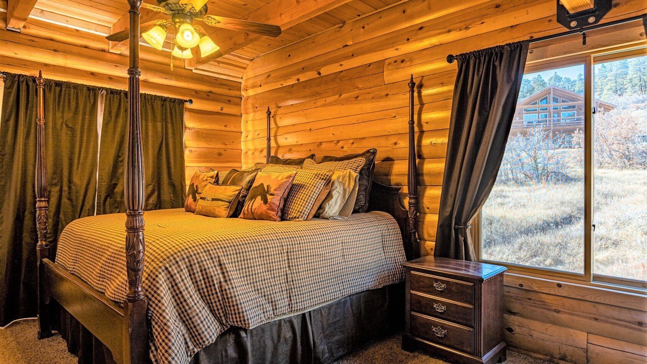 Photo of Bedroom in San Juan River Village