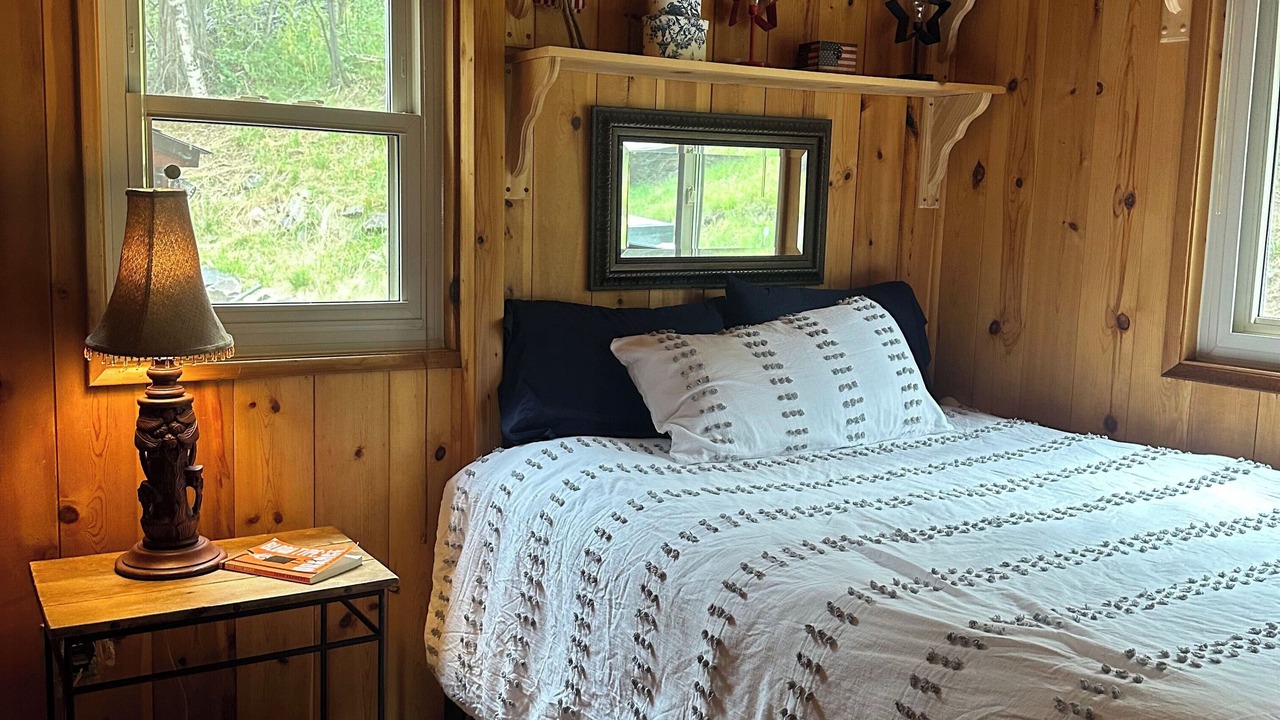 Photo of Bedroom in Evergreen