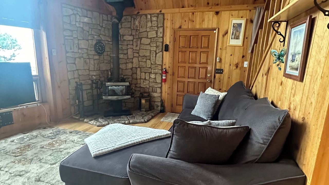 Photo of Livingroom in Evergreen