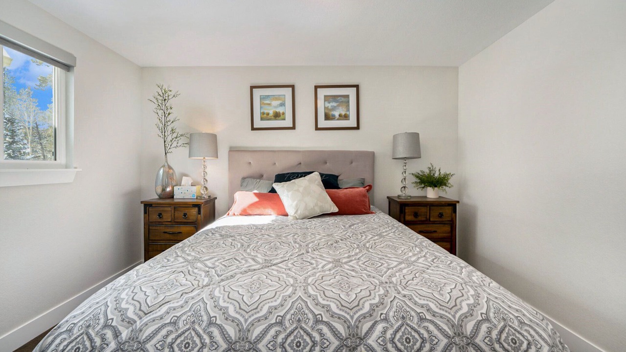 Photo of Bedroom in Idaho Springs
