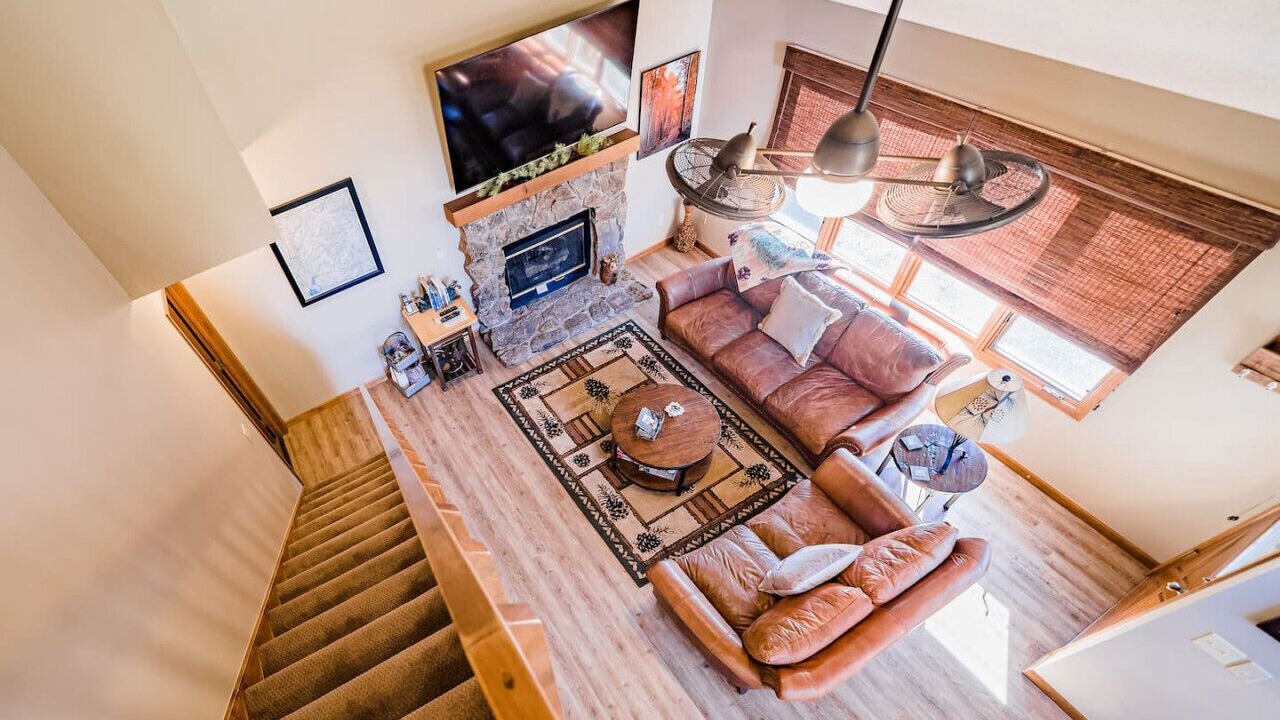 Photo of Livingroom in Aspen Brook