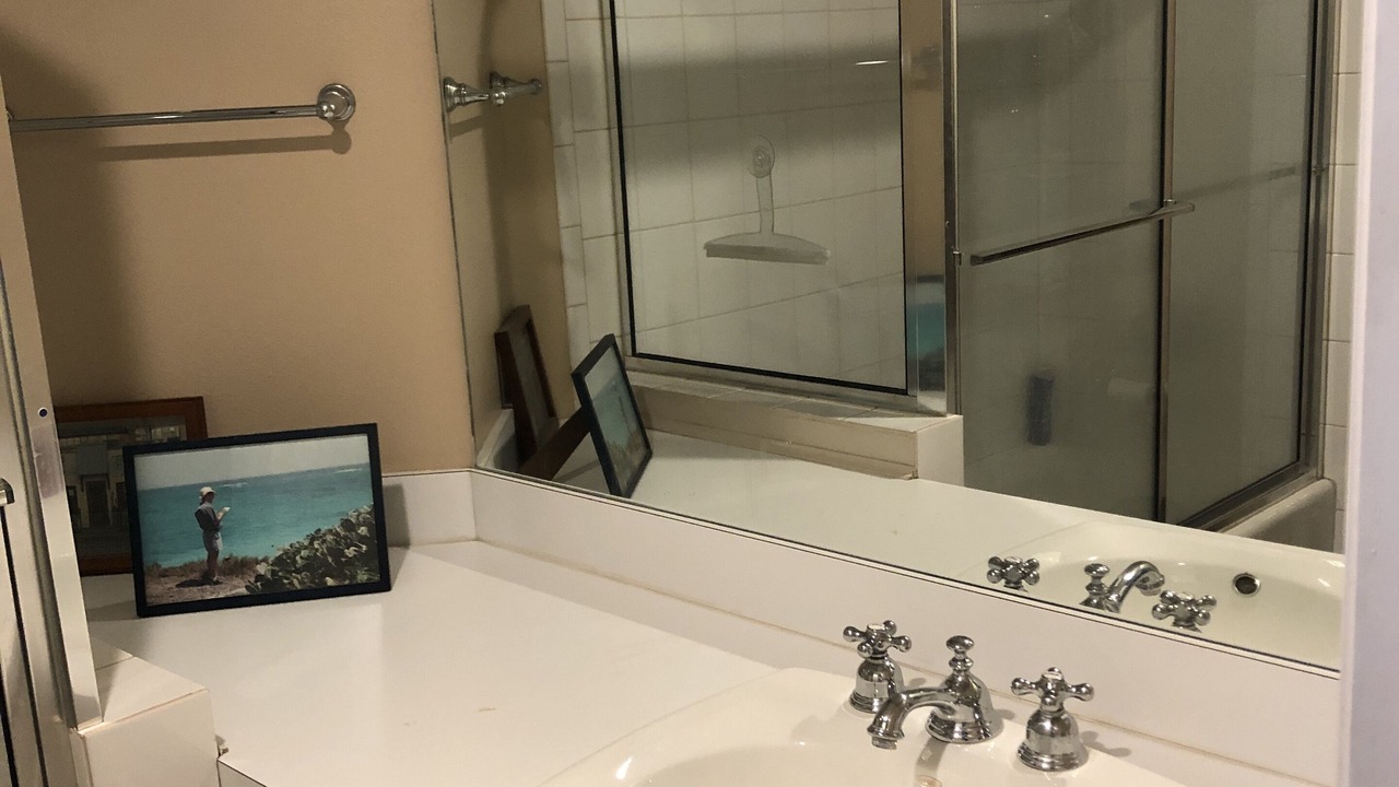 Photo of Bathroom in Hale