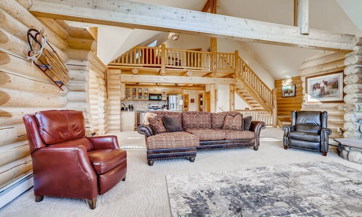 Photo of Livingroom in Breckenridge Heights