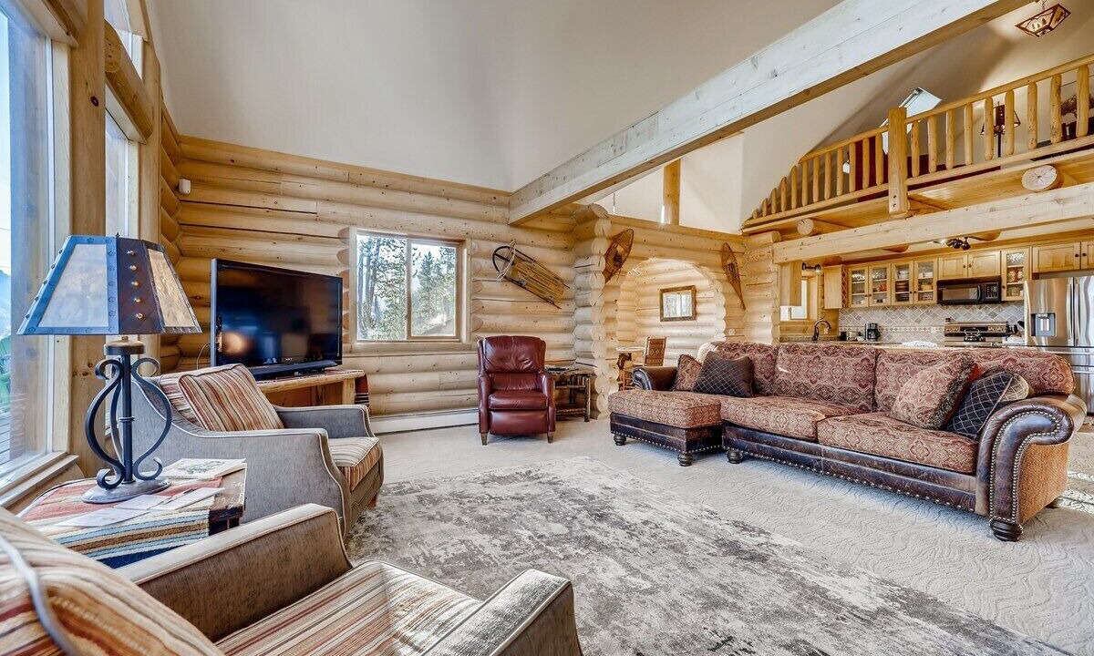 Photo of Livingroom in Breckenridge Heights