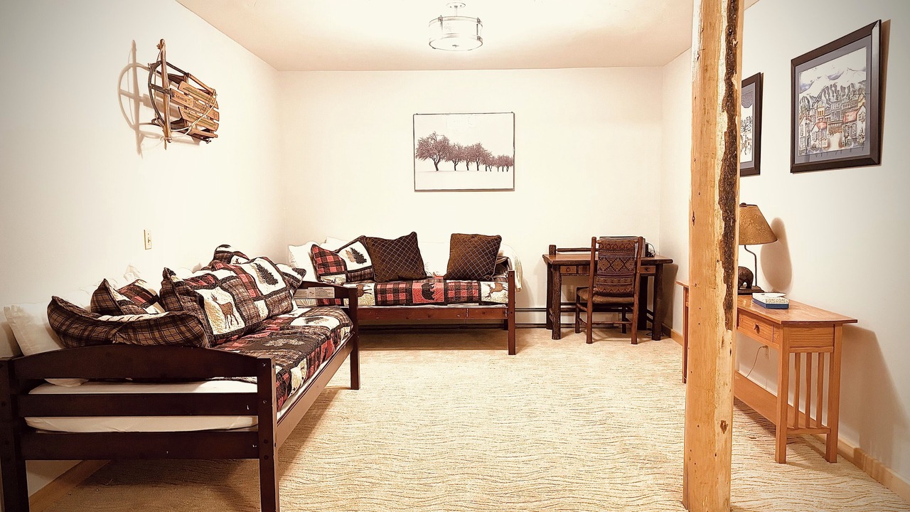 Photo of Livingroom in Breckenridge Heights