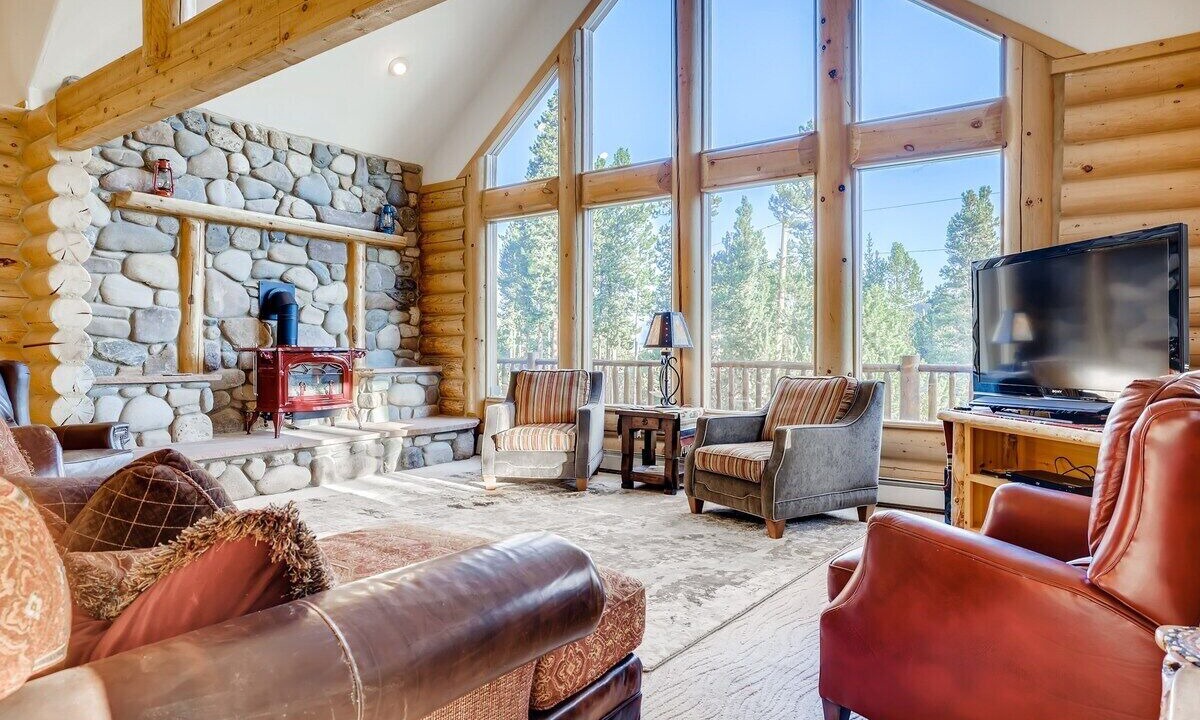 Photo of Livingroom in Breckenridge Heights
