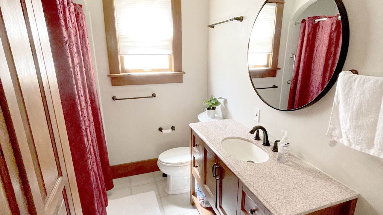 Photo of Bathroom in Speer