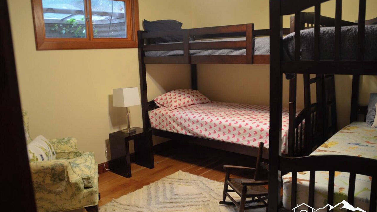 Photo of Bedroom in Perry Park