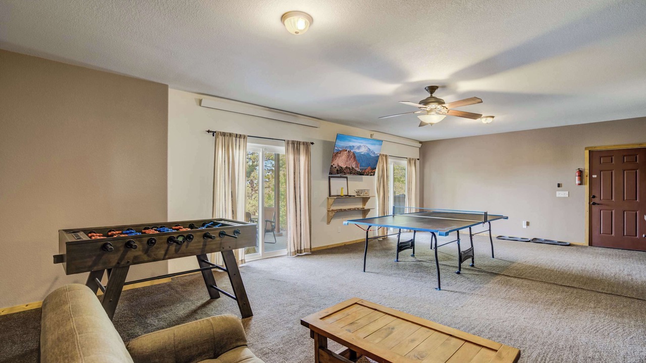 Photo of Livingroom in Peyton