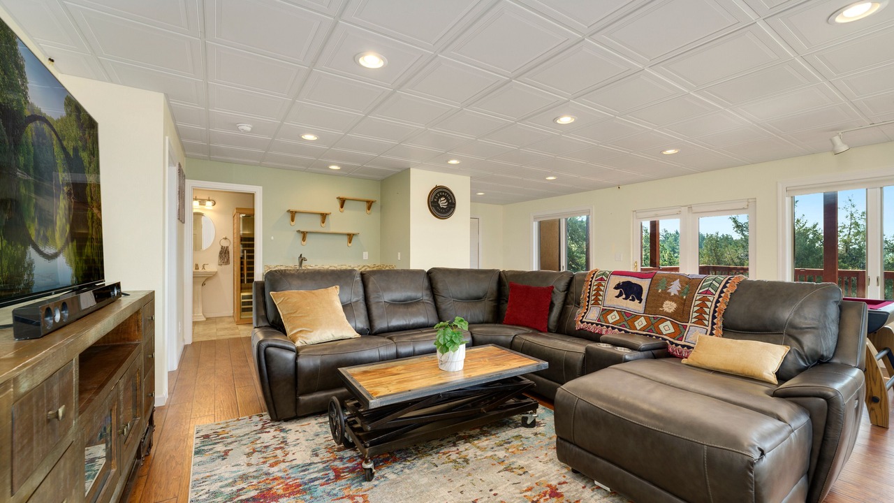 Photo of Livingroom in Glacier View Meadows