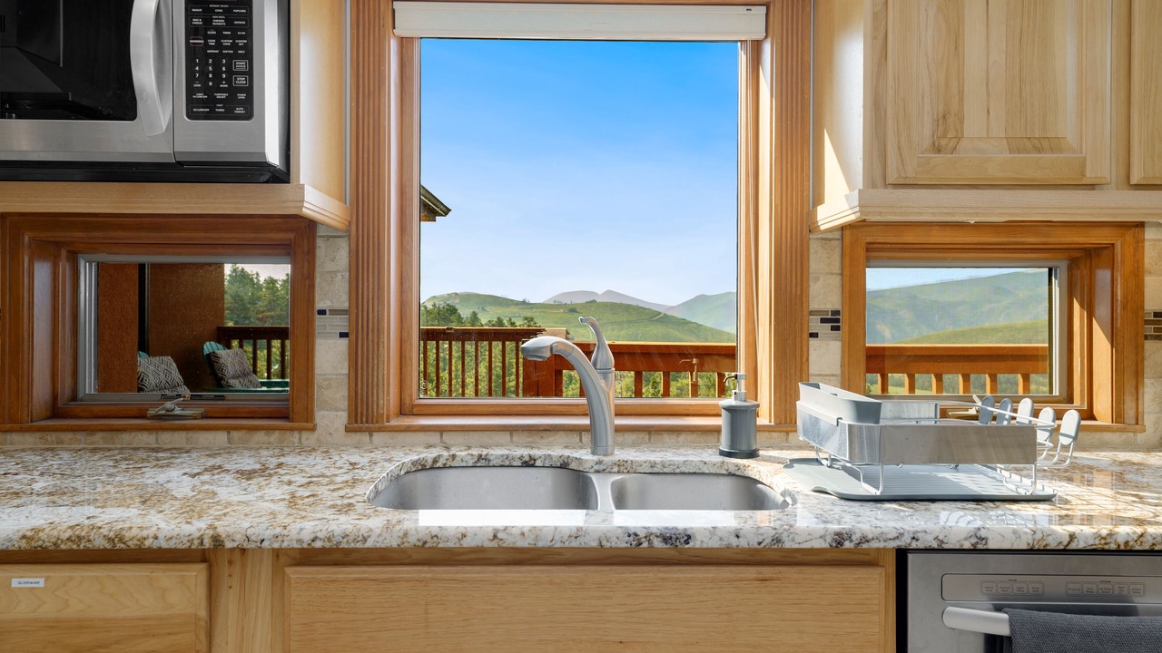 Photo of Kitchen in Glacier View Meadows