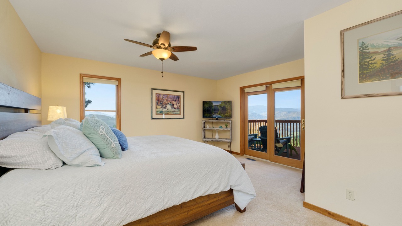 Photo of Bedroom in Glacier View Meadows