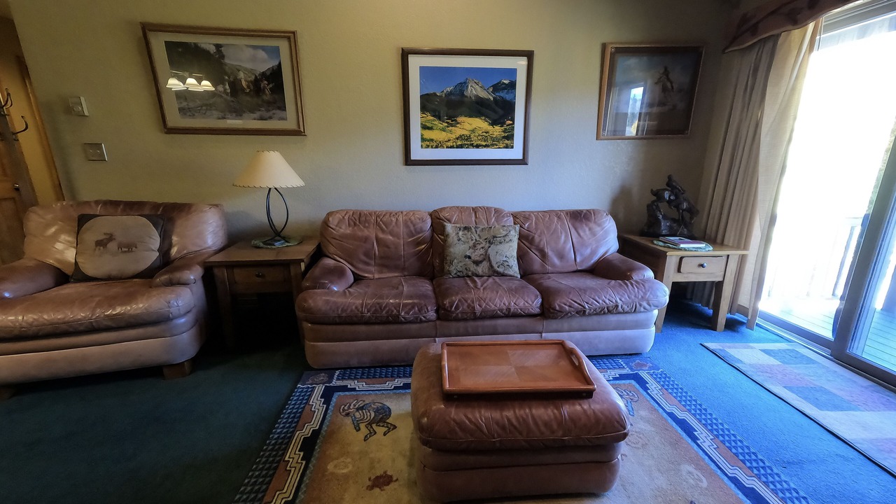 Photo of Livingroom in Purgatory