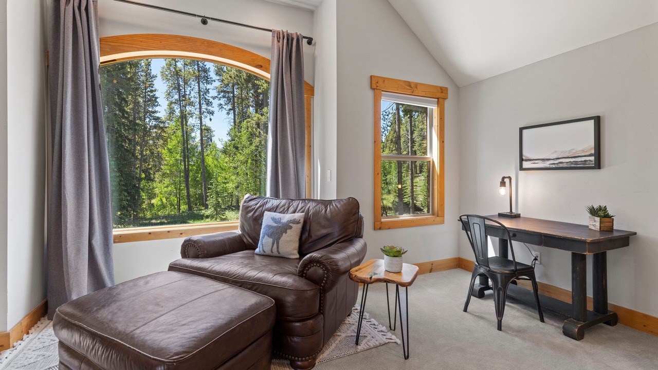 Photo of Livingroom in Blue River
