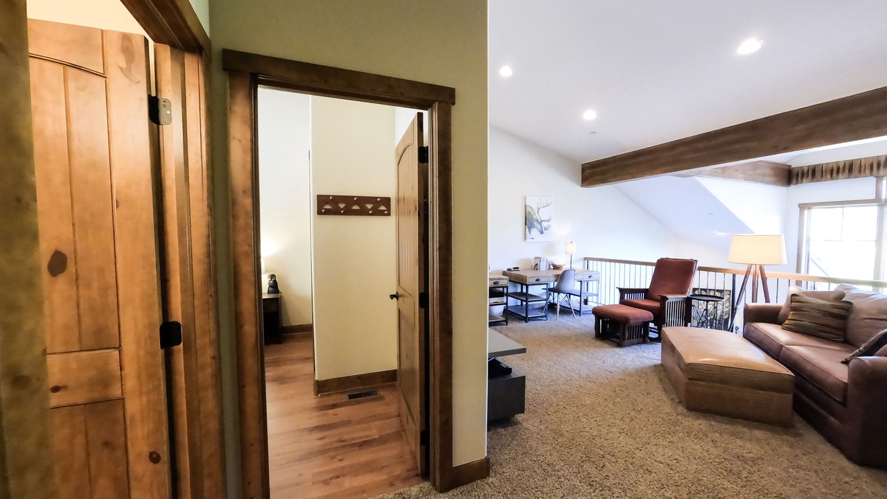 Photo of Bedroom in Purgatory