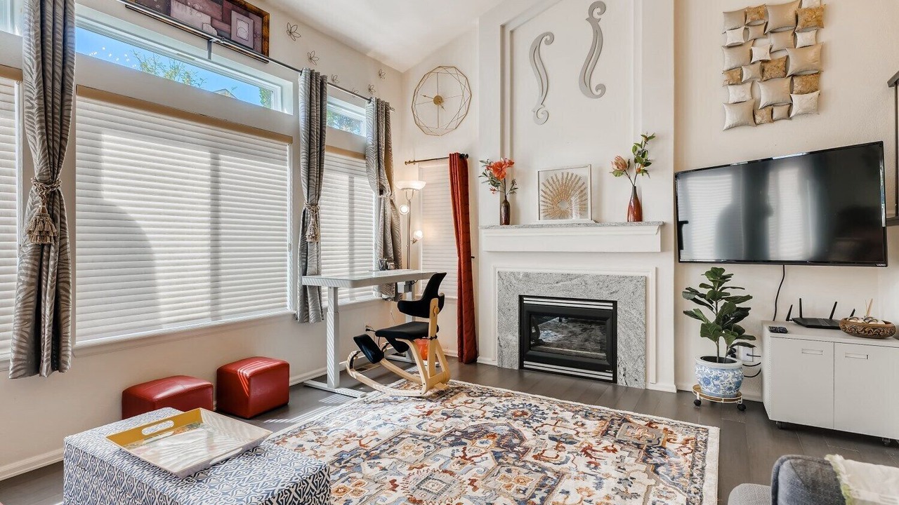 Photo of Livingroom in Westridge