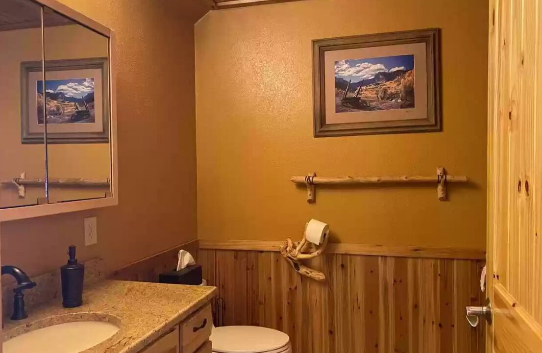 Photo of Bathroom in Cimarron