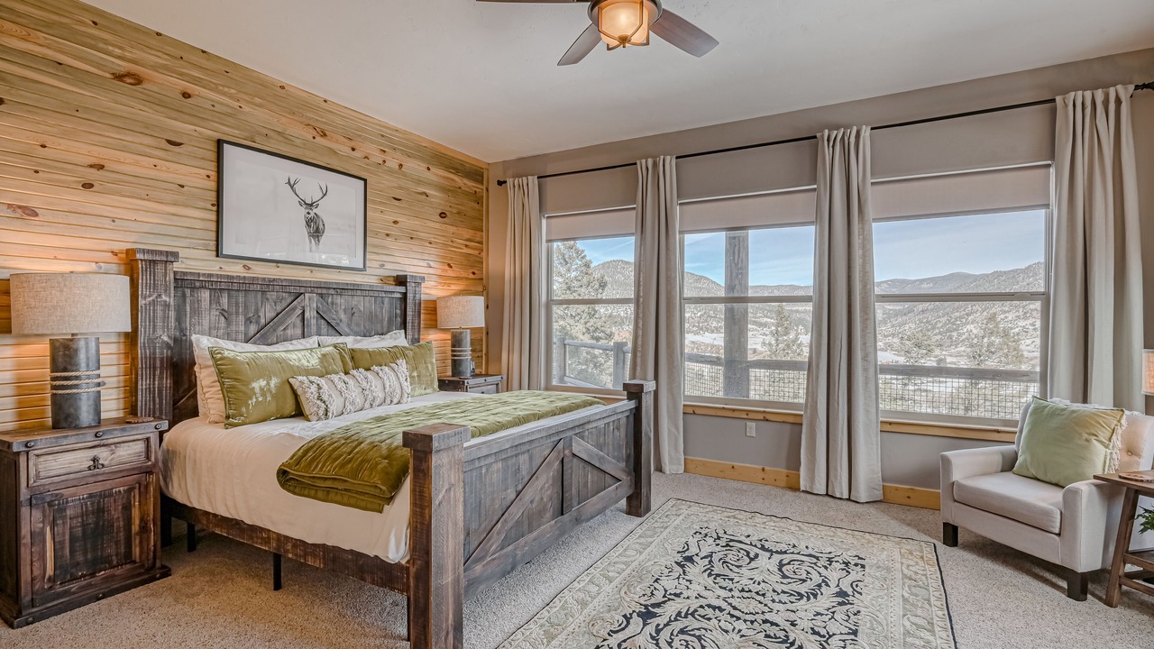 Photo of Bedroom in South Fork