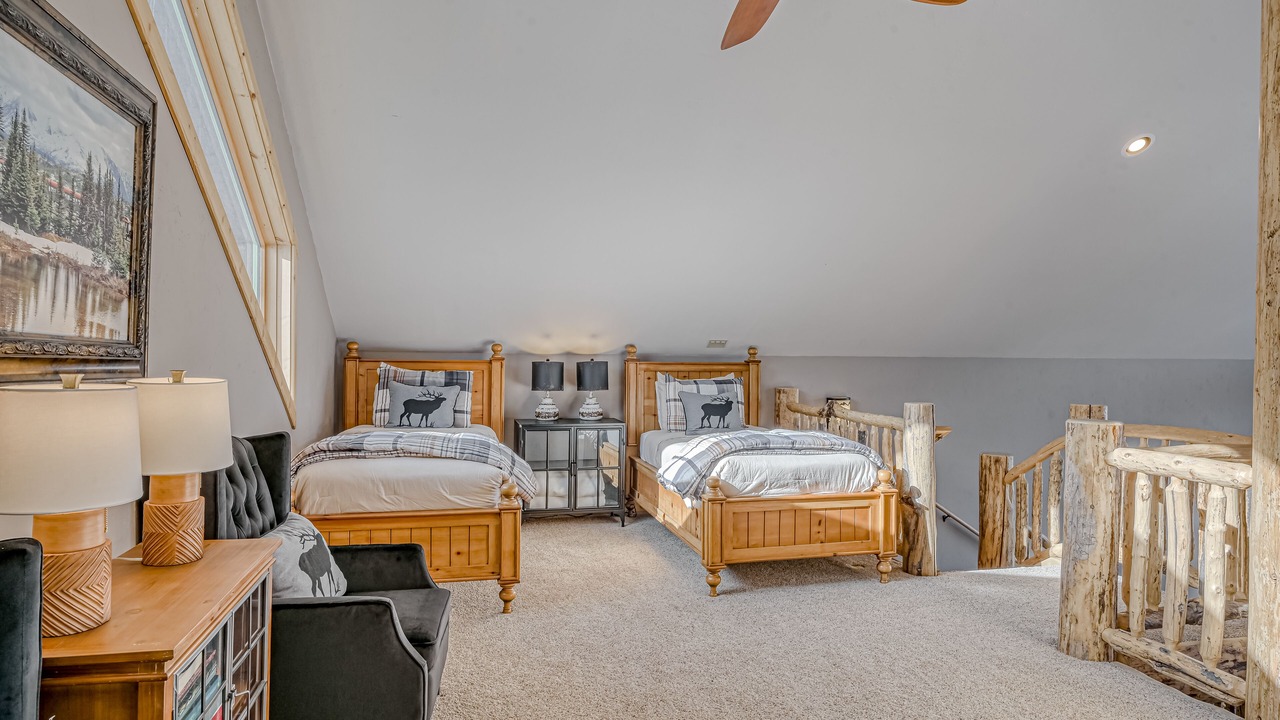Photo of Bedroom in South Fork