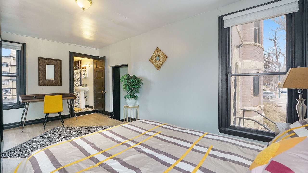 Photo of Bedroom in Uptown