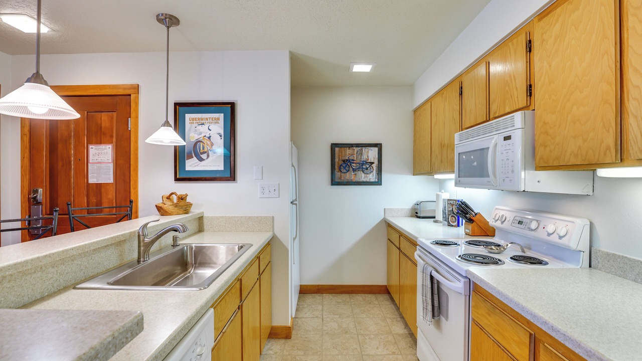 Photo of Kitchen in Lakeside Village