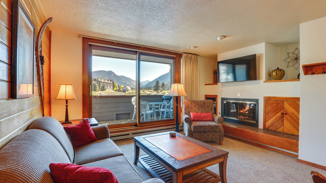 Photo of Patio Balcony in Lakeside Village