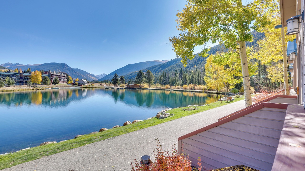 Photo of Outdoor in Lakeside Village