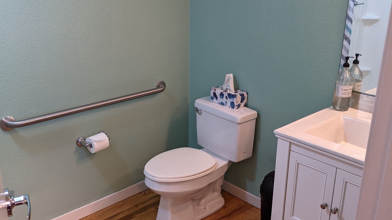 Photo of Bathroom in Highland