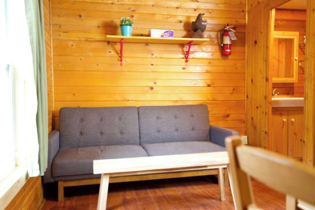 Photo of Livingroom in Lake City