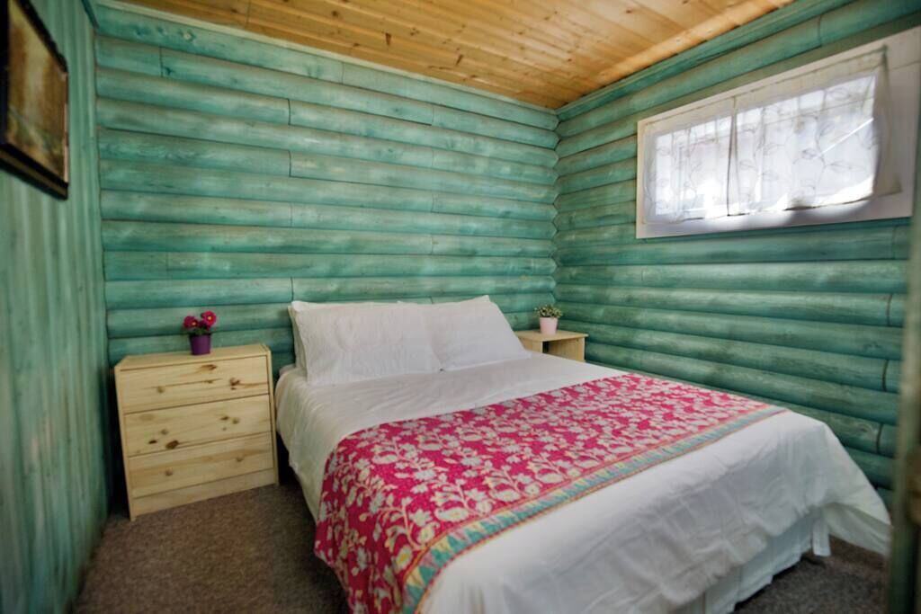 Photo of Bedroom in Lake City