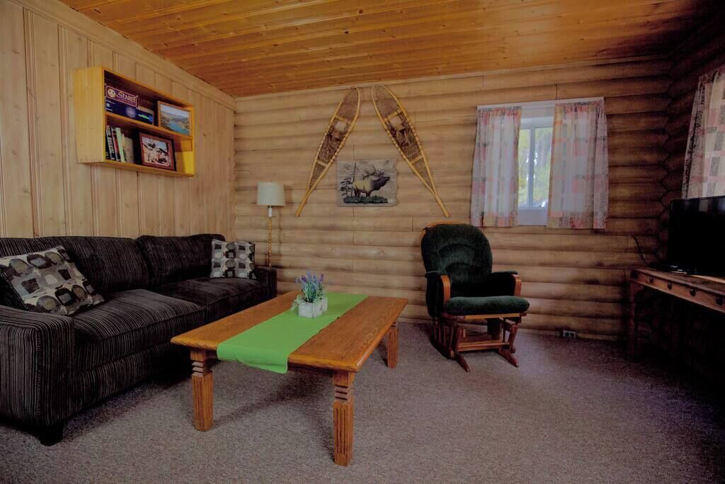 Photo of Livingroom in Lake City