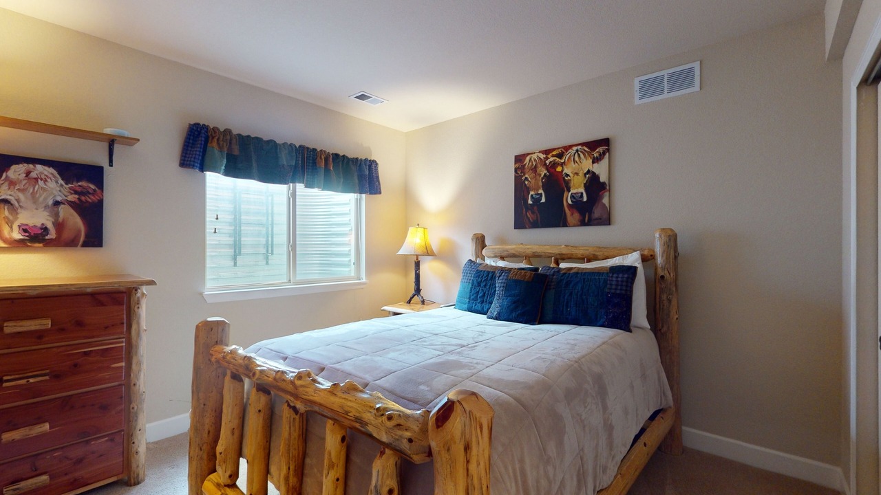 Photo of Bedroom in Silvercreek