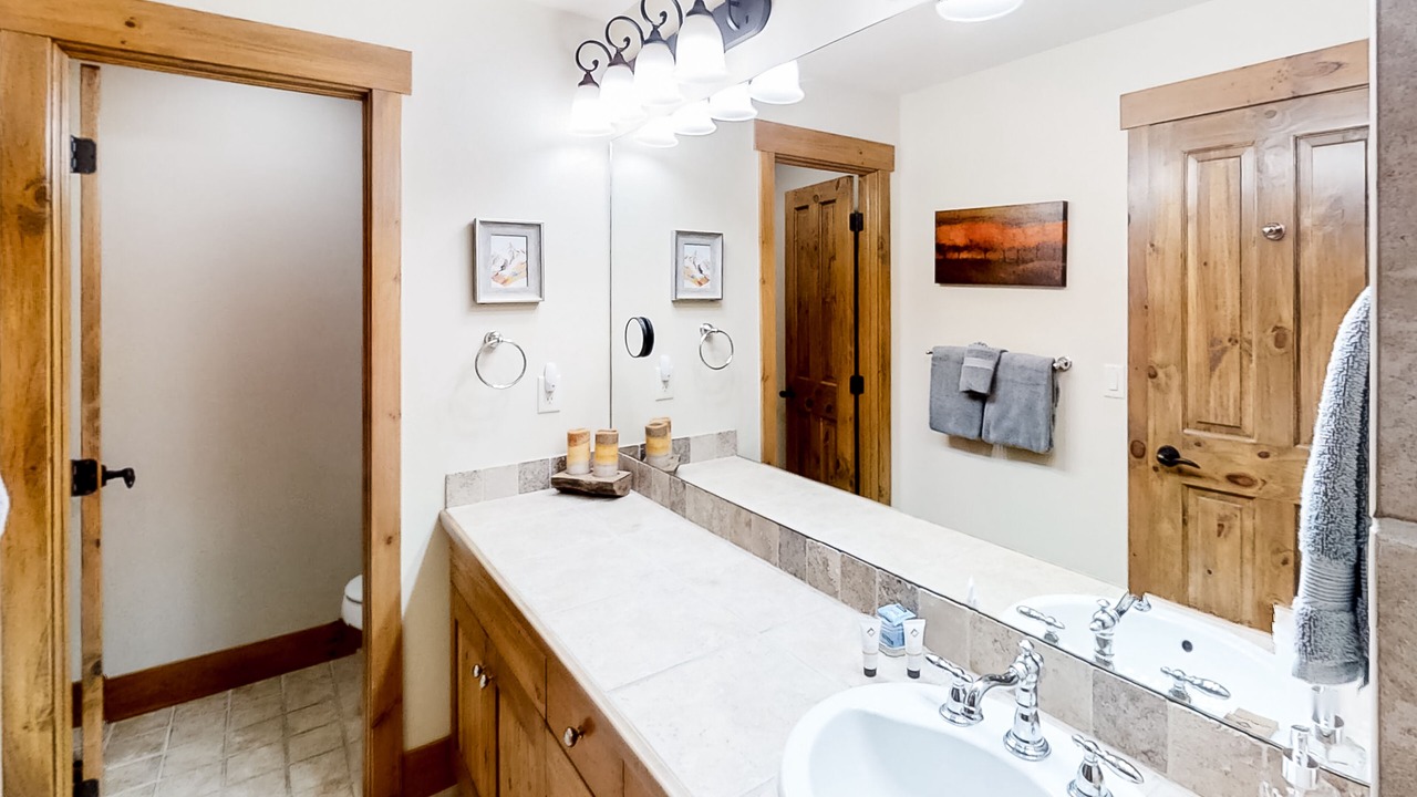 Photo of Bathroom in Grand Elk Ranch